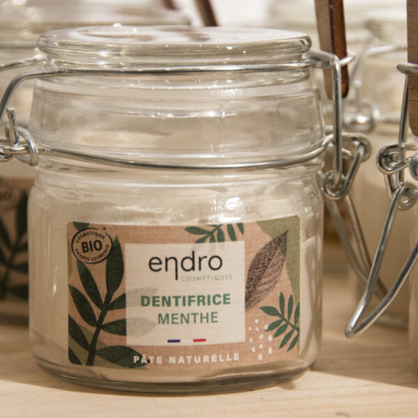 Dentifrice en pâte menthe givrée